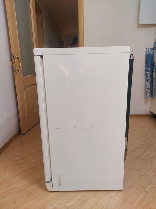 Продам морозильник