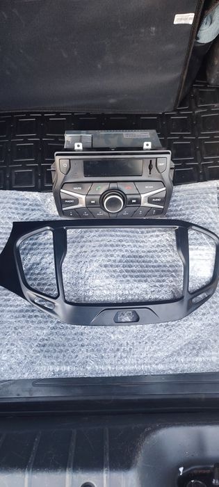 Штатная магнитола Веста