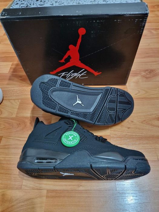 Încălțăminte jordan Retro patru