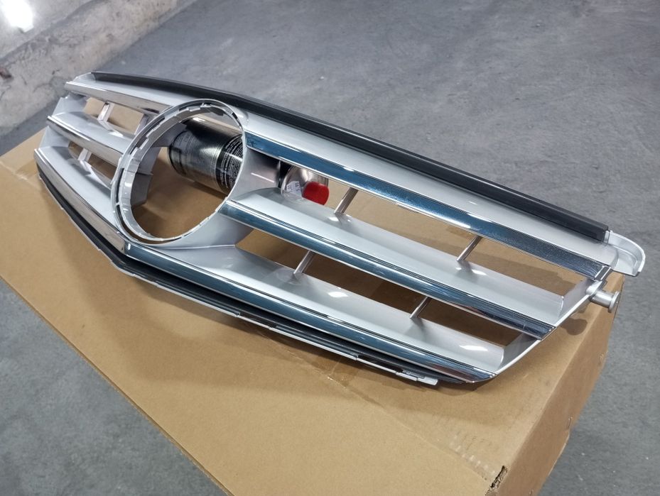 Решетка мерцедес Ц класа w204