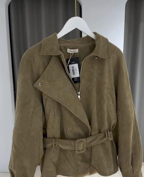 Теплый ветровка,новый