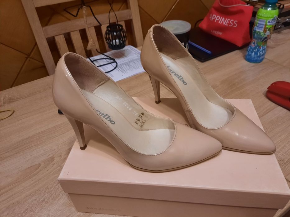 Pantofi nude Marelbo