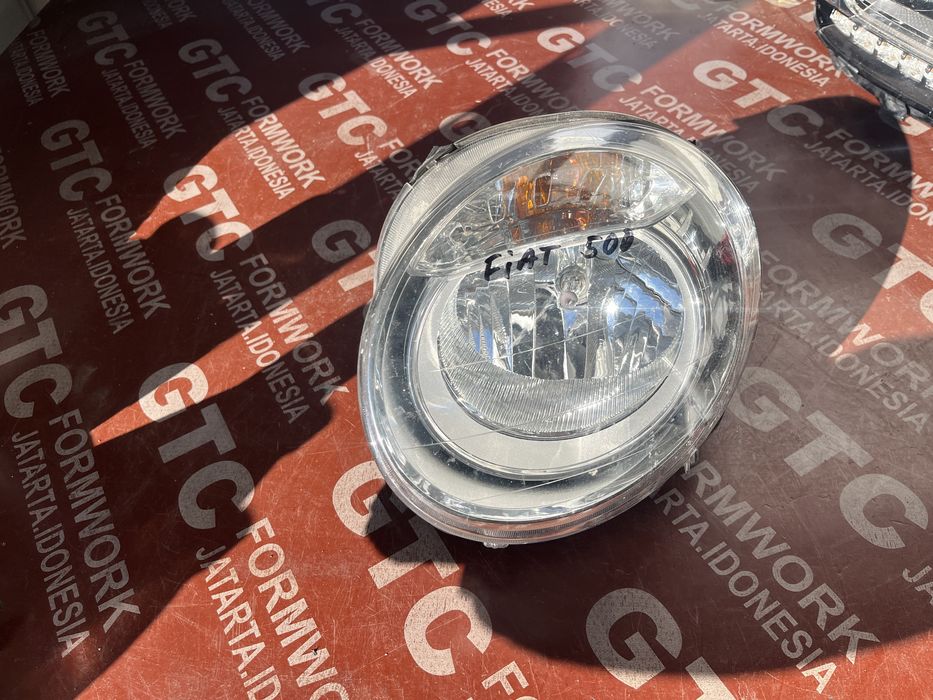 Фар Fiat 500 десен и ляв