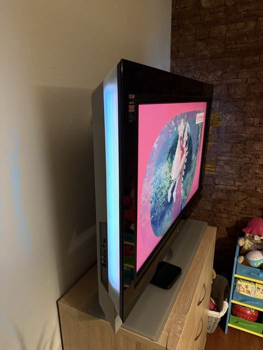 Телевизор Philips 37”