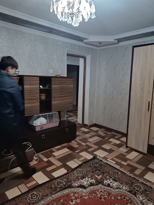 Квартира в 12 мкр. Д-65. Двухкомнатная
