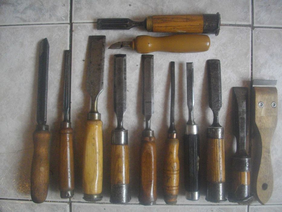 12 бр. Ръчно Дърводелско Длето-Проф-За Струг,Дърворезба-Старо Качество