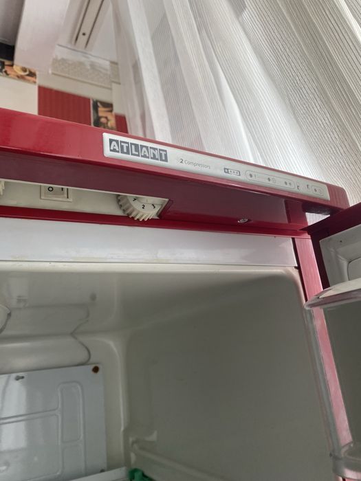 Холодильник Атлант нерабочий