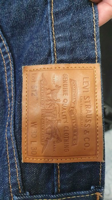 Blugi Levis Premium 512 30x30 ca noi