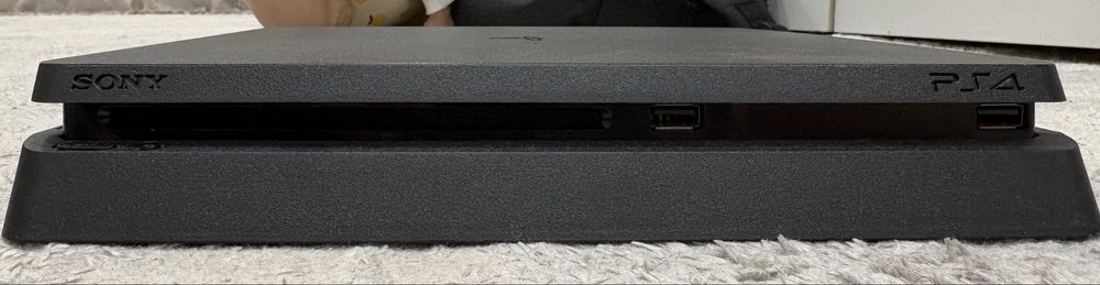 Sony Playstation 4 slim б/у