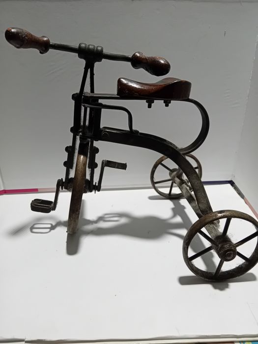 Jucarie veche tricicleta, macheta tricicleta, miniatura