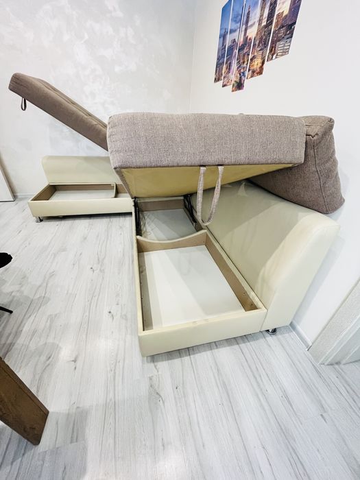 Ъглов диван (холова гарнитура)