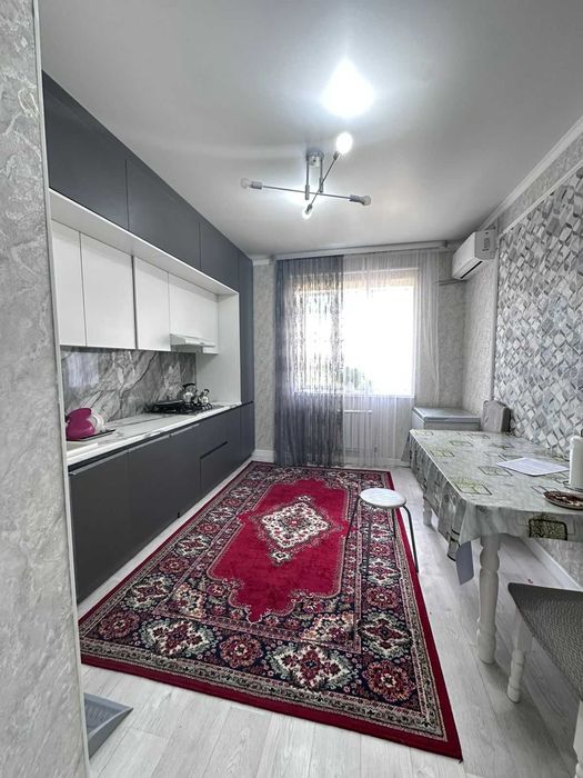 Продам 3х комн кв Батыс с ремонтом