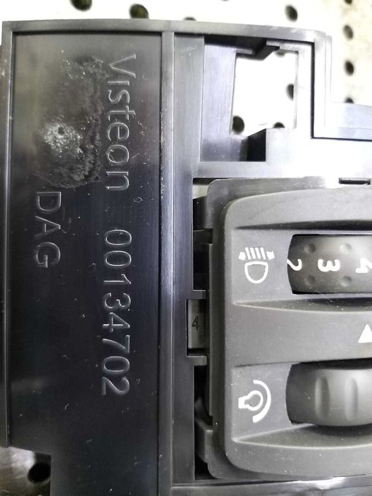 Panou butoane renault captur 1 j5 h5 00134702