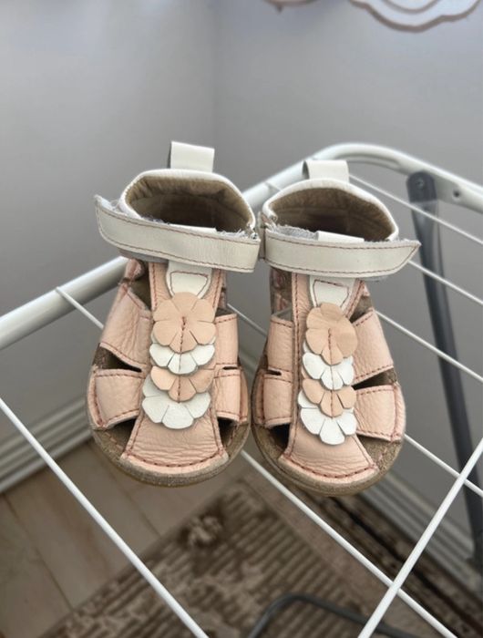 Sandale piele si talpa flexibila