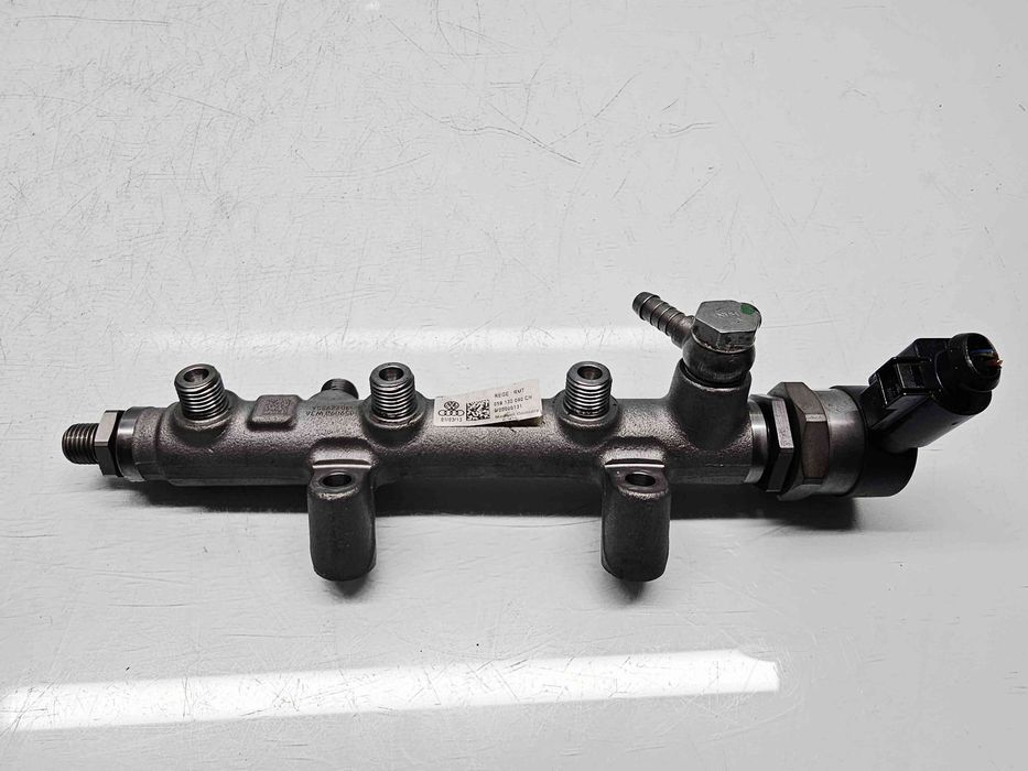 Rampa injectoare  Volkswagen Touareg (7P5) [Fabr 2011-2017] 059130090C