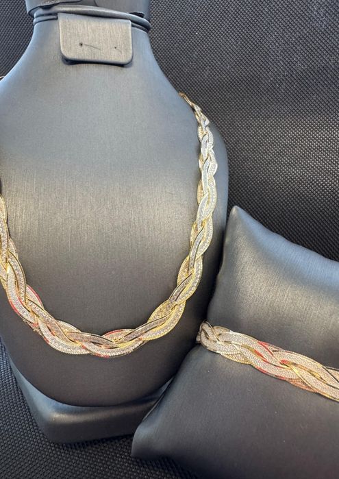 Superb  set argint placat cu aur 24k galben si alb