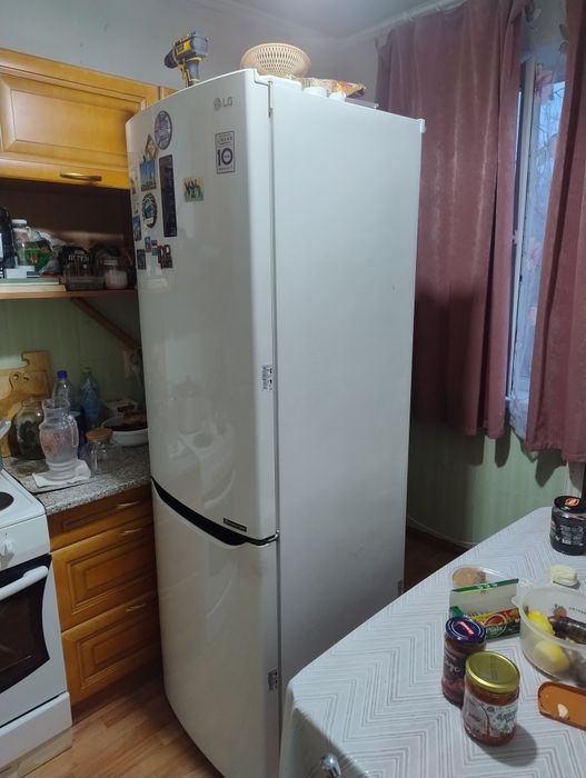 Продам холодильник