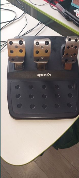 Volan gaming LOGITECH Driving Force G29 (PC/PS3/PS4/PS5) + Schimbator