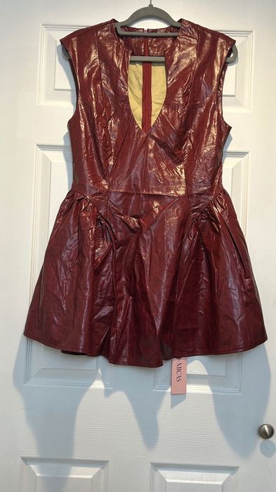 Рокля с кожен ефект Micas