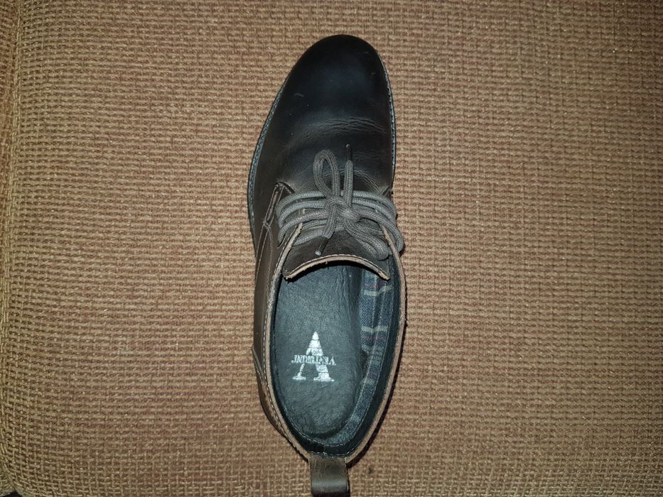 Ботинки кожаные фирмы "Venturini"