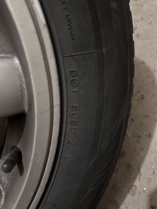 Зимни гуми с джанти 195/65/15