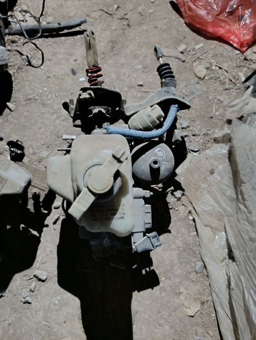 тормозной цилиндр и блок АБС пассат, гольф