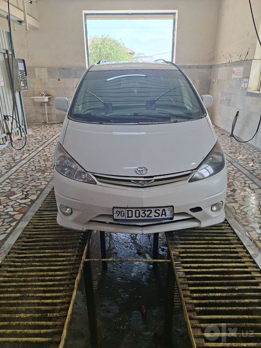 Toyota privia sotiladi