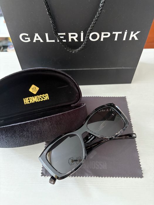 Дамски слънчеви очила Hermossa