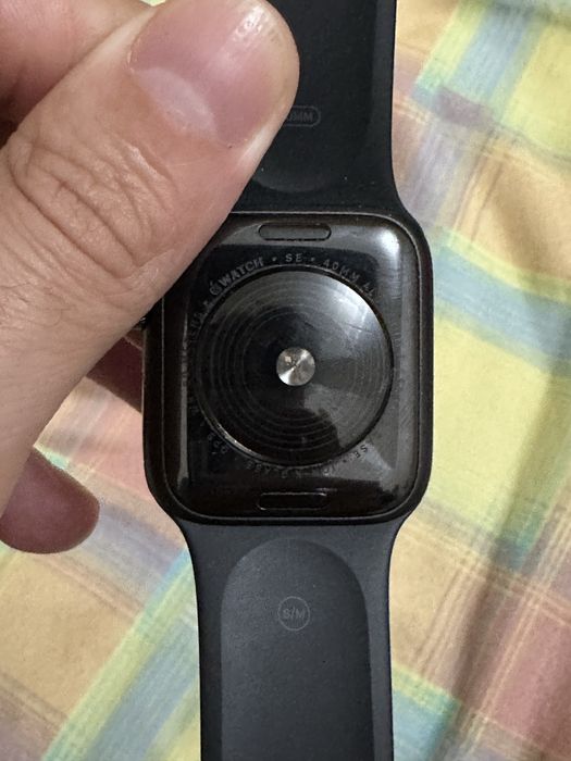 Часы Apple SE 40 мм