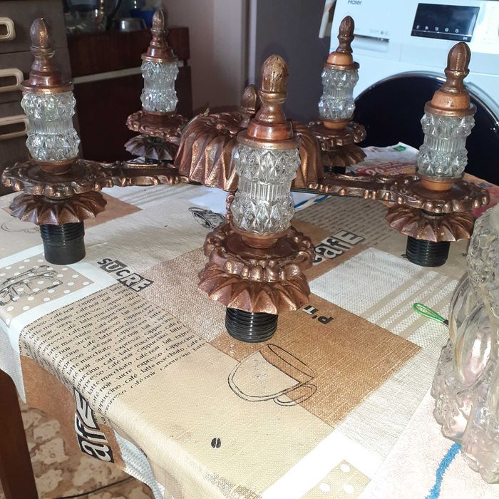 Красив Масивен меден  кристален полилей със  5 кристални чаши