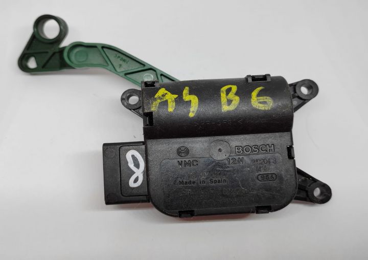 Motoras clapeta aeroterma  Bosch 0132801303 Audi A4 B6