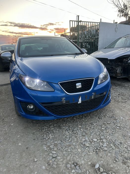 Bară fată  completa cu spălătoare faruri Seat ibiza 6J 2012