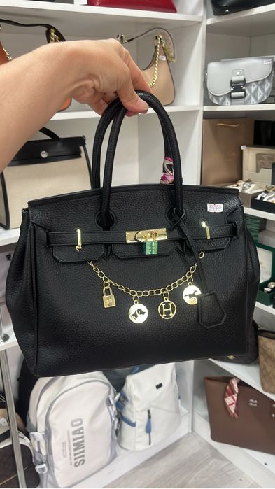 Женские сумки в ассортименте