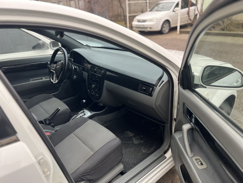 Lacetti 1.6 avtomat 2013