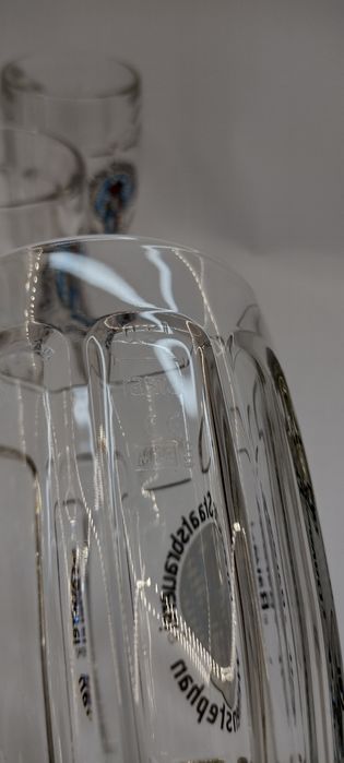 Комплект от 6 халби за бира с вместимост 500 мл, чисто нови.
Оригиналн