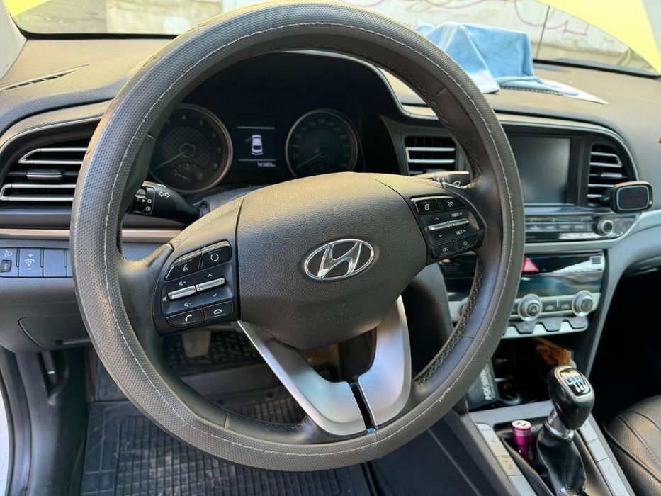 Hyundai Elantra 1,6 benzina si GPL 2019