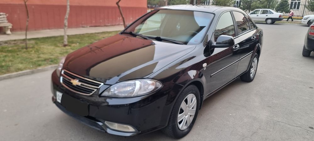 Jentra qora mexanika gazli