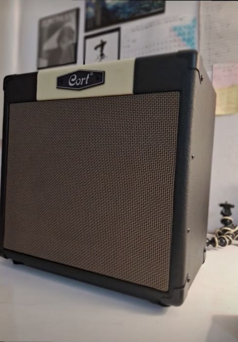 Комбоусилитель Cort CM15R