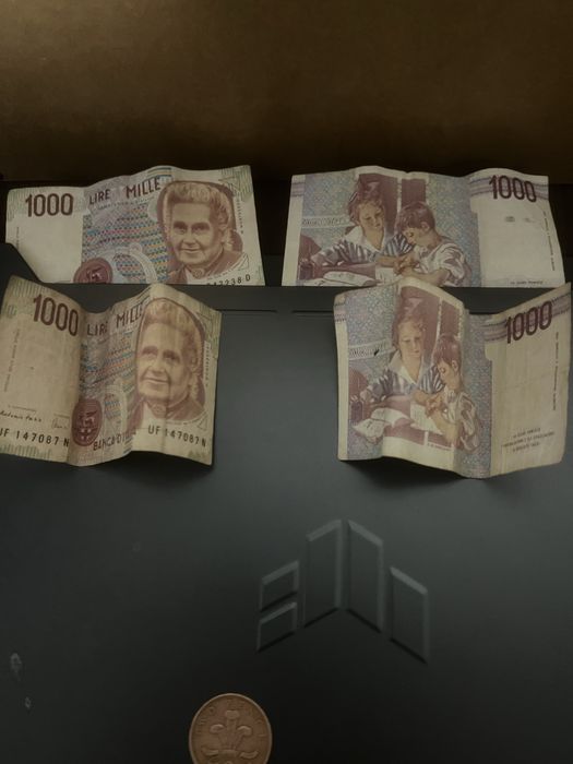 Vand monede si bani din hartie vechi