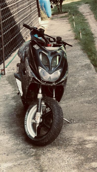 Vând Yamaha aerox