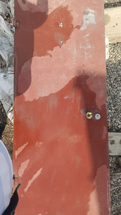 Дверь , железный