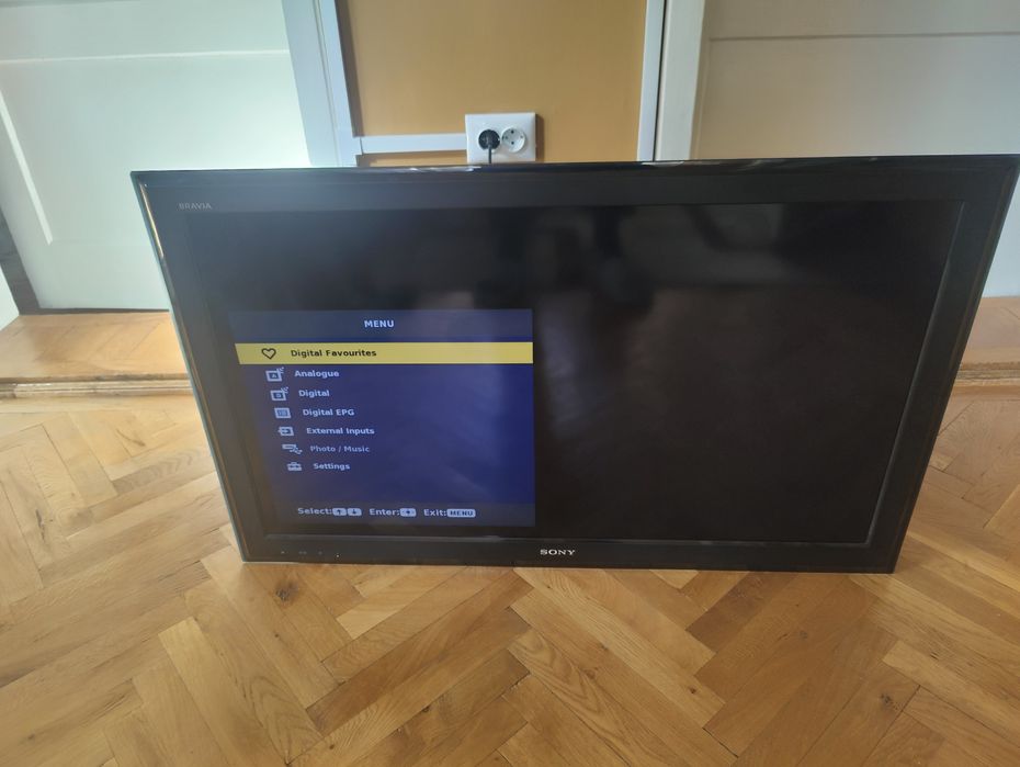 TV Sony Bravia KDL-40P5600 102cm Full HD - FARA PICIOR, Suport Perete VESA - Functioneaza Perfect pe HDMI / Chromecast