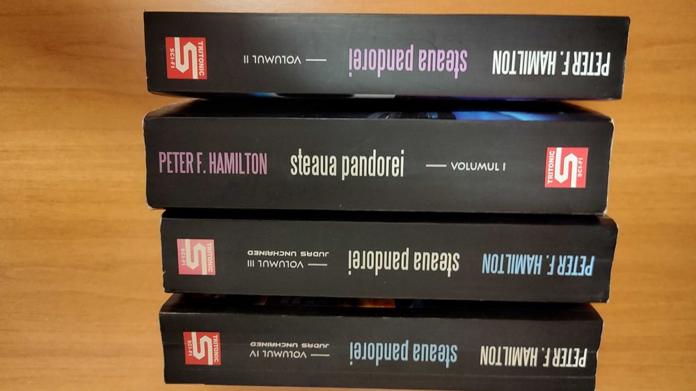 Peter F. Hamilton - Steaua Pandorei (4 titluri), SF
