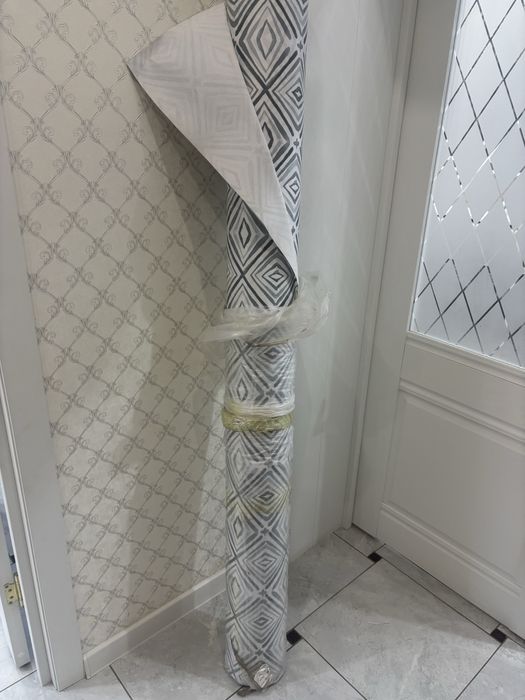 Дастархан с рисунком ромбик и белый Версачи