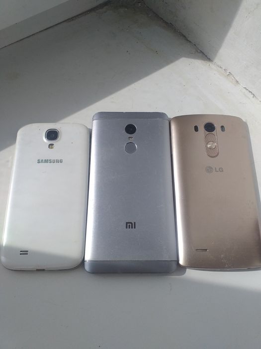 Телефоны сотовые