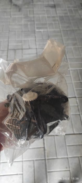 Продам противотуманки с Камри 70