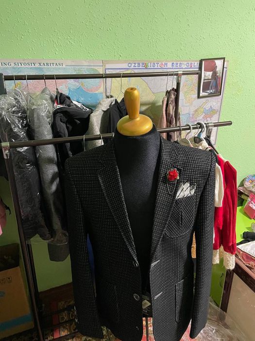 Мужской костюм пиджак