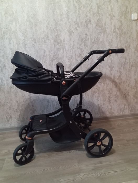 Продам детскую коляску