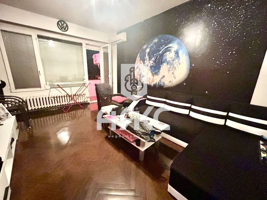 Просторен двустаен апартамент в кв. Красна поляна 1