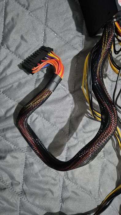 Блок питания Huntkey 600W